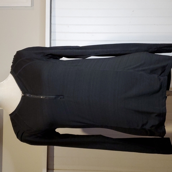 Athleta‎ 1/4 Zip Pullover Size Medium - Picture 1 of 6